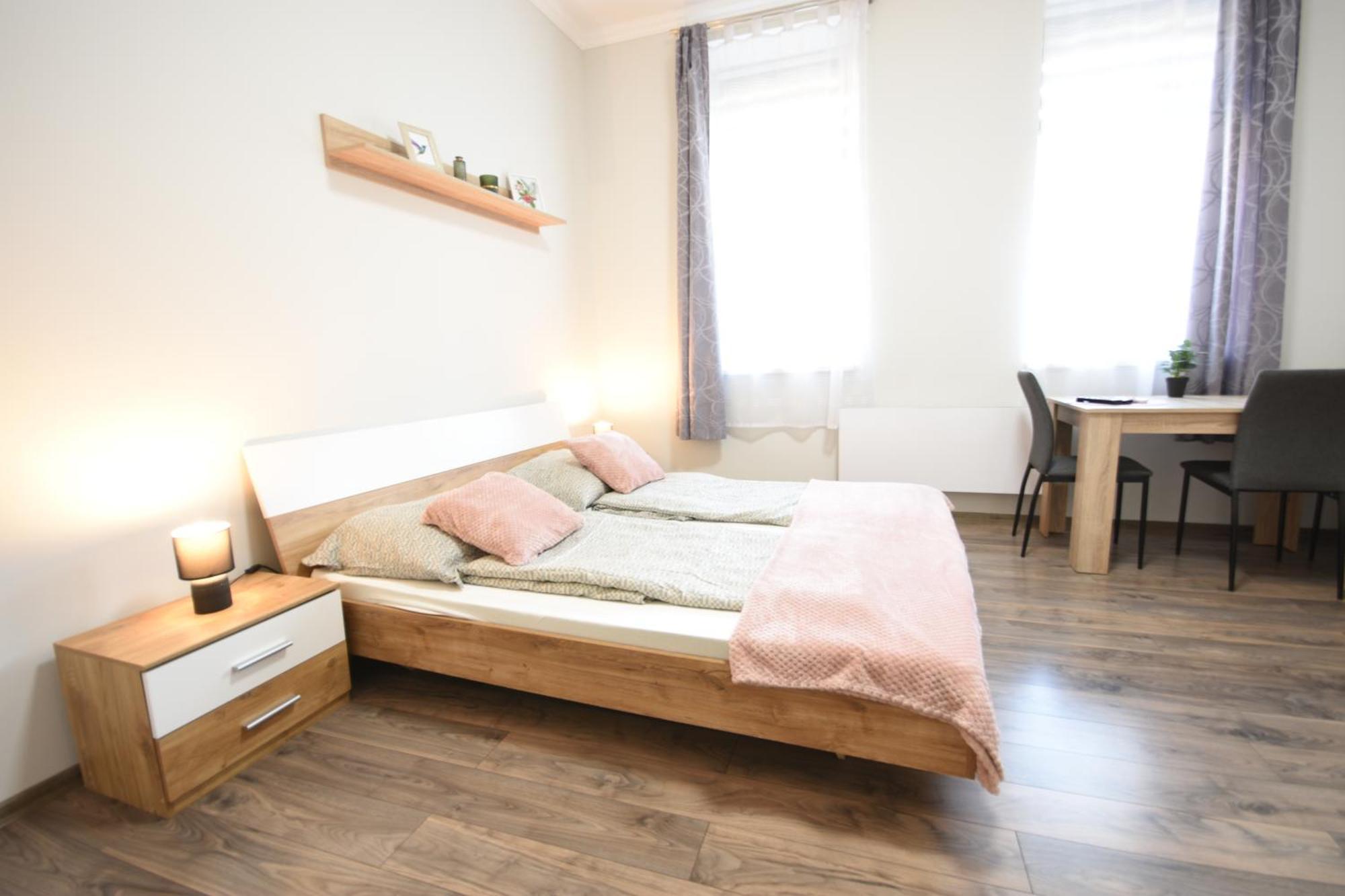 Kolibri Apartman - Makó Esterno foto